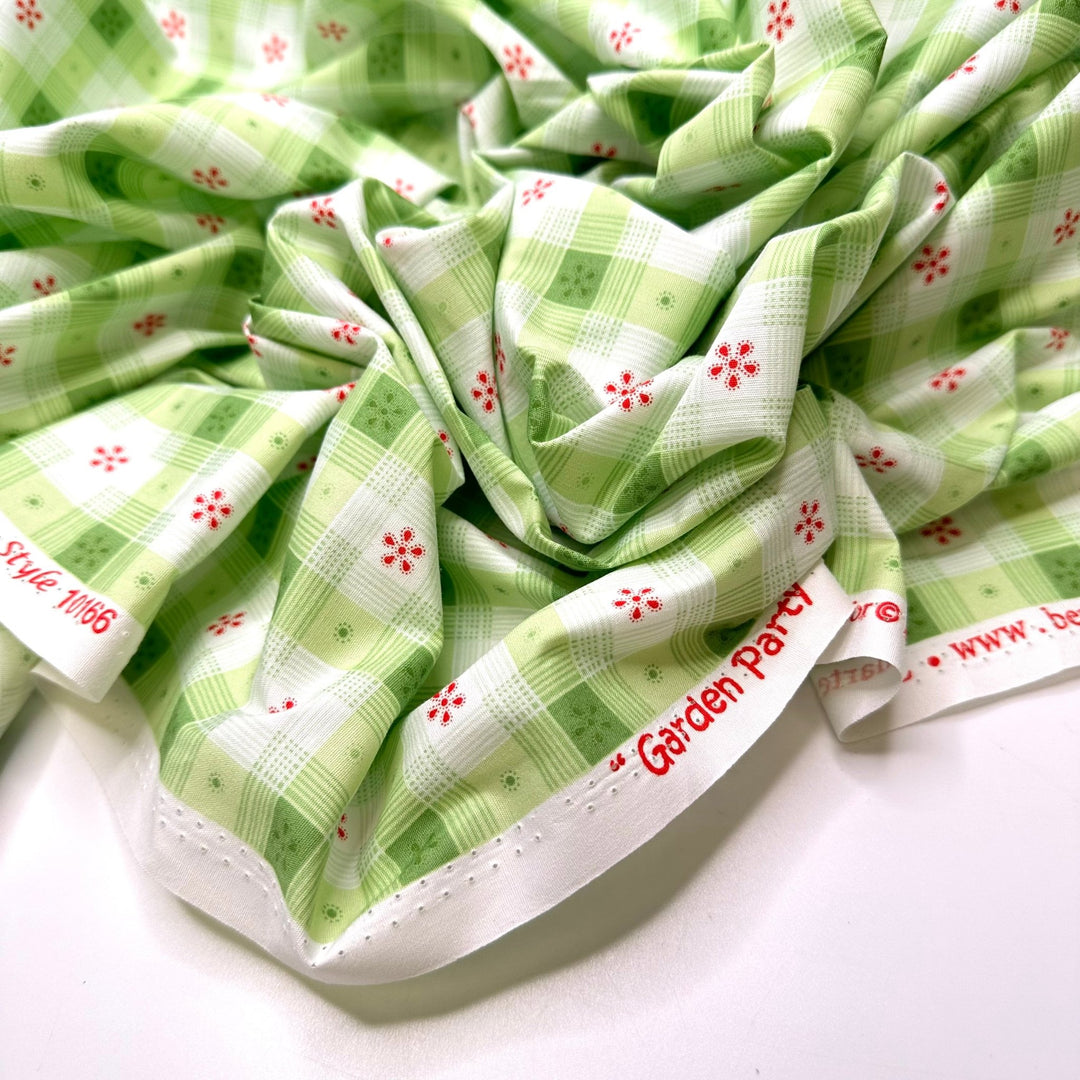 Green House Magic - Cotton Woven - Light White/Green Plaid - Bundles - True Deadstock fabric Fabric by private - Sustainable Textile | FABCYCLE