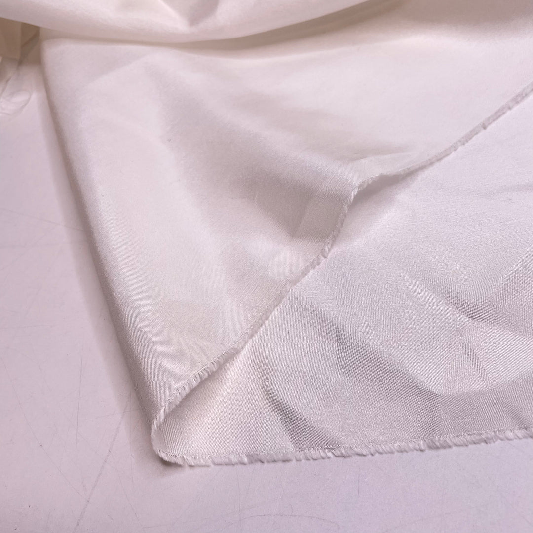 Purrrfection - Silk Woven - Cream - 1.8M Bundle - FABCYCLE Deadstock and Sustainble Fabrics and Sewing Supplies