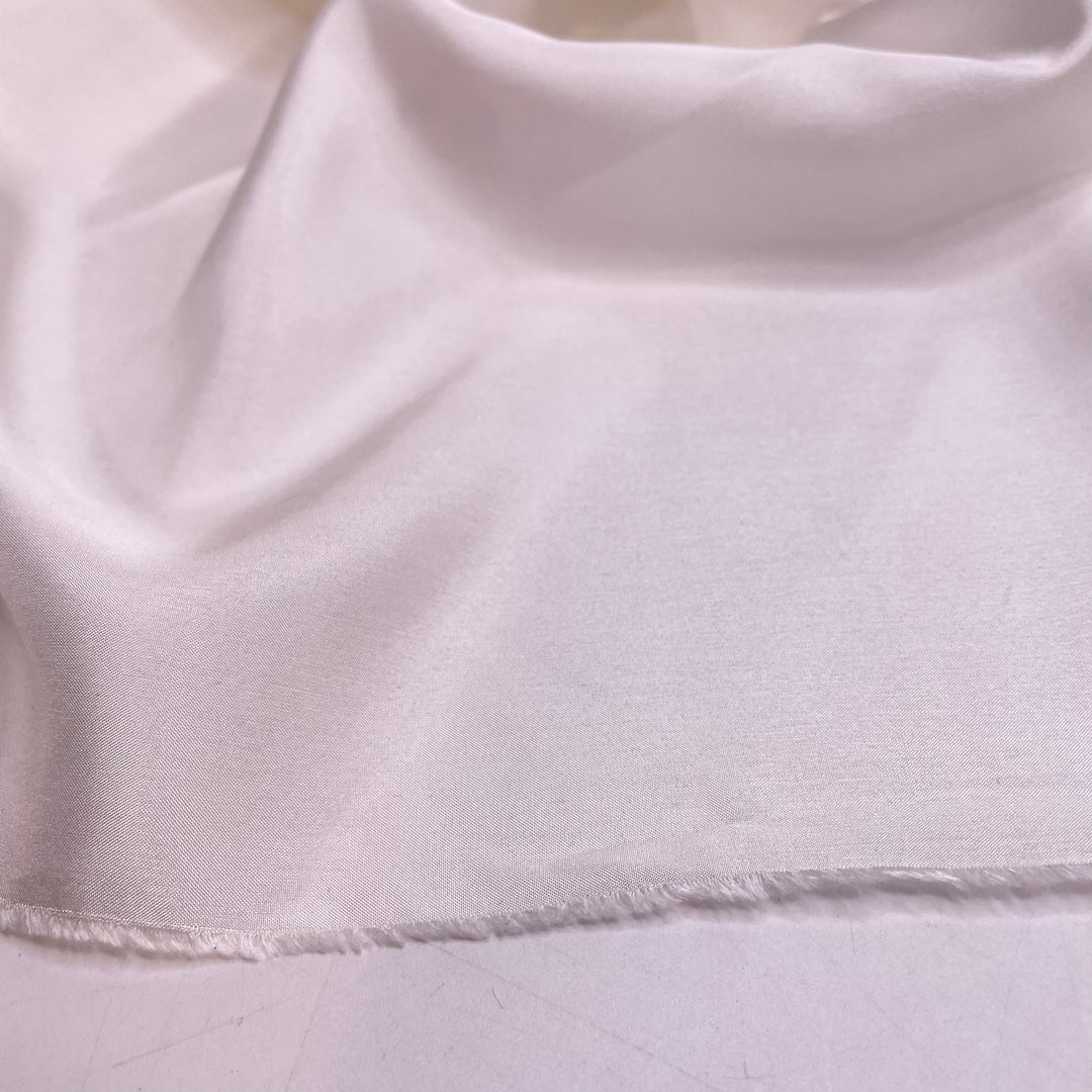 Purrrfection - Silk Woven - Cream - 1.8M Bundle - FABCYCLE Deadstock and Sustainble Fabrics and Sewing Supplies