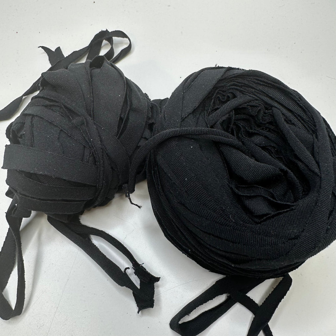 Jersey Stretch Yarn - Black - Individual - True Deadstock supplies Fabric by private - Sustainable Textile | FABCYCLE