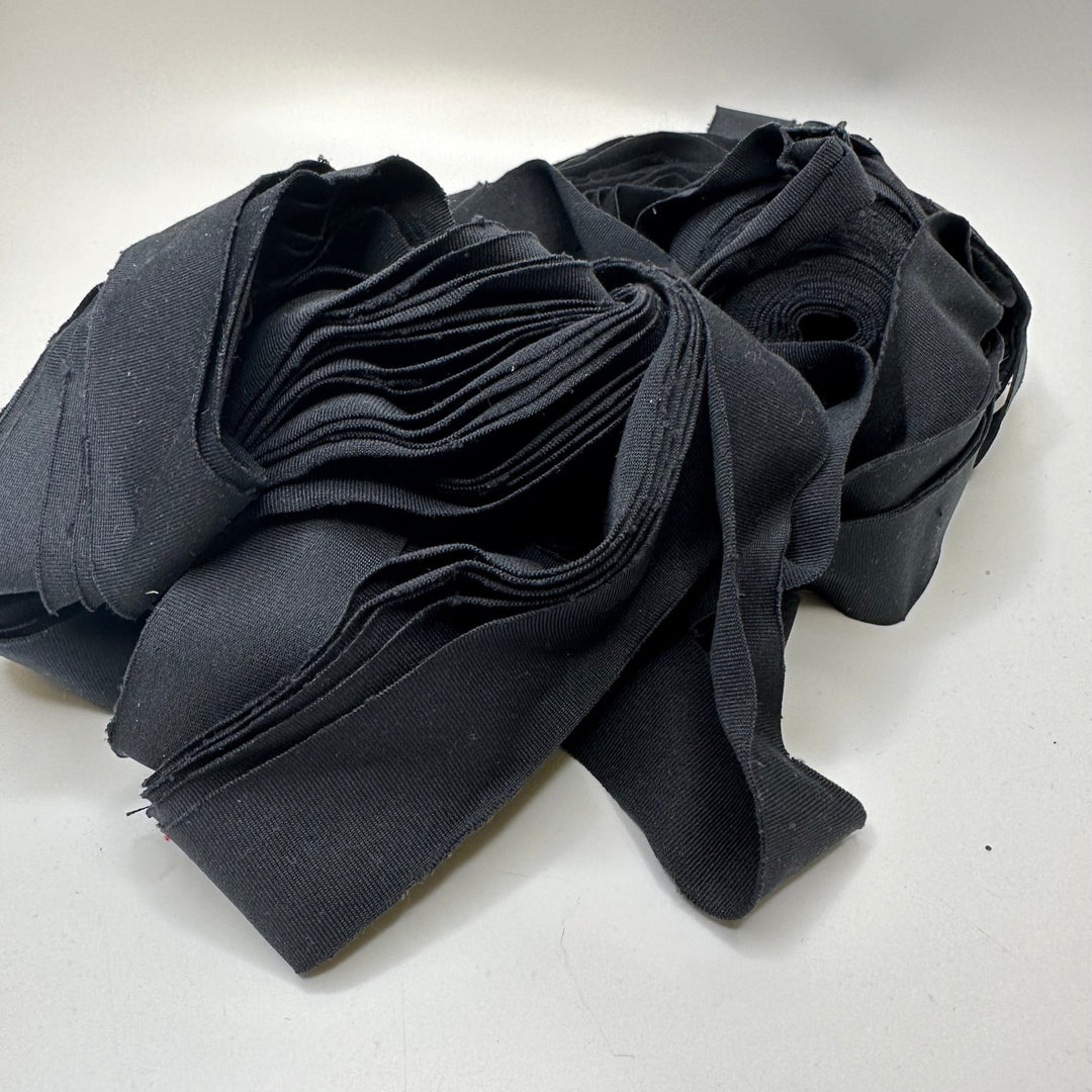 Jersey Stretch Yarn - Black - Individual - True Deadstock supplies Fabric by private - Sustainable Textile | FABCYCLE