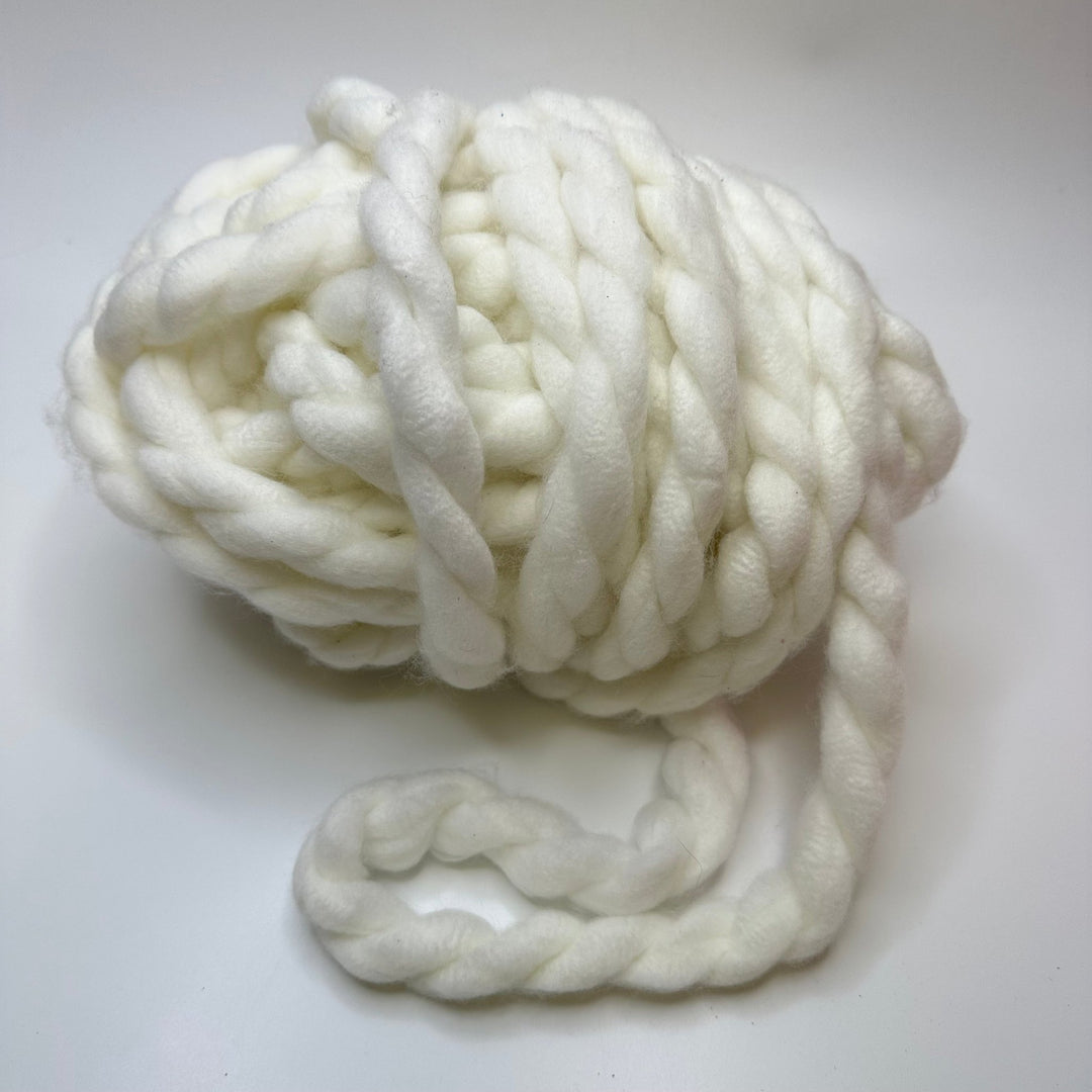Large Twisted Yarn - White - Individual - True Deadstock supplies Fabric by private - Sustainable Textile | FABCYCLE