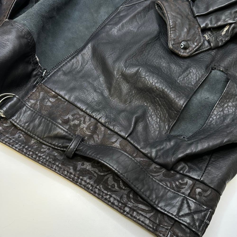 Leather Jacket Clothing - Black - Individual - True Deadstock supplies Fabric by private - Sustainable Textile | FABCYCLE