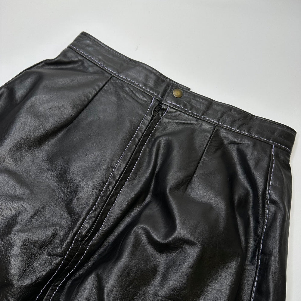 Leather Skirt Clothing - Black/Purple - Individual - True Deadstock supplies Fabric by private - Sustainable Textile | FABCYCLE