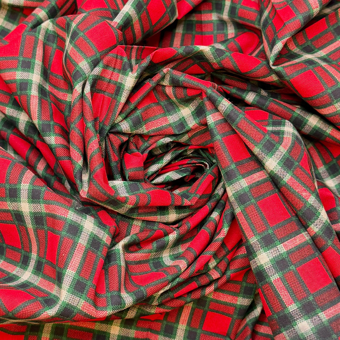 Lumberjack Exercise - Vintage Cotton Woven - Red/Green Plaid - 1.6M Bundle - True Deadstock fabric Fabric by private - Sustainable Textile | FABCYCLE