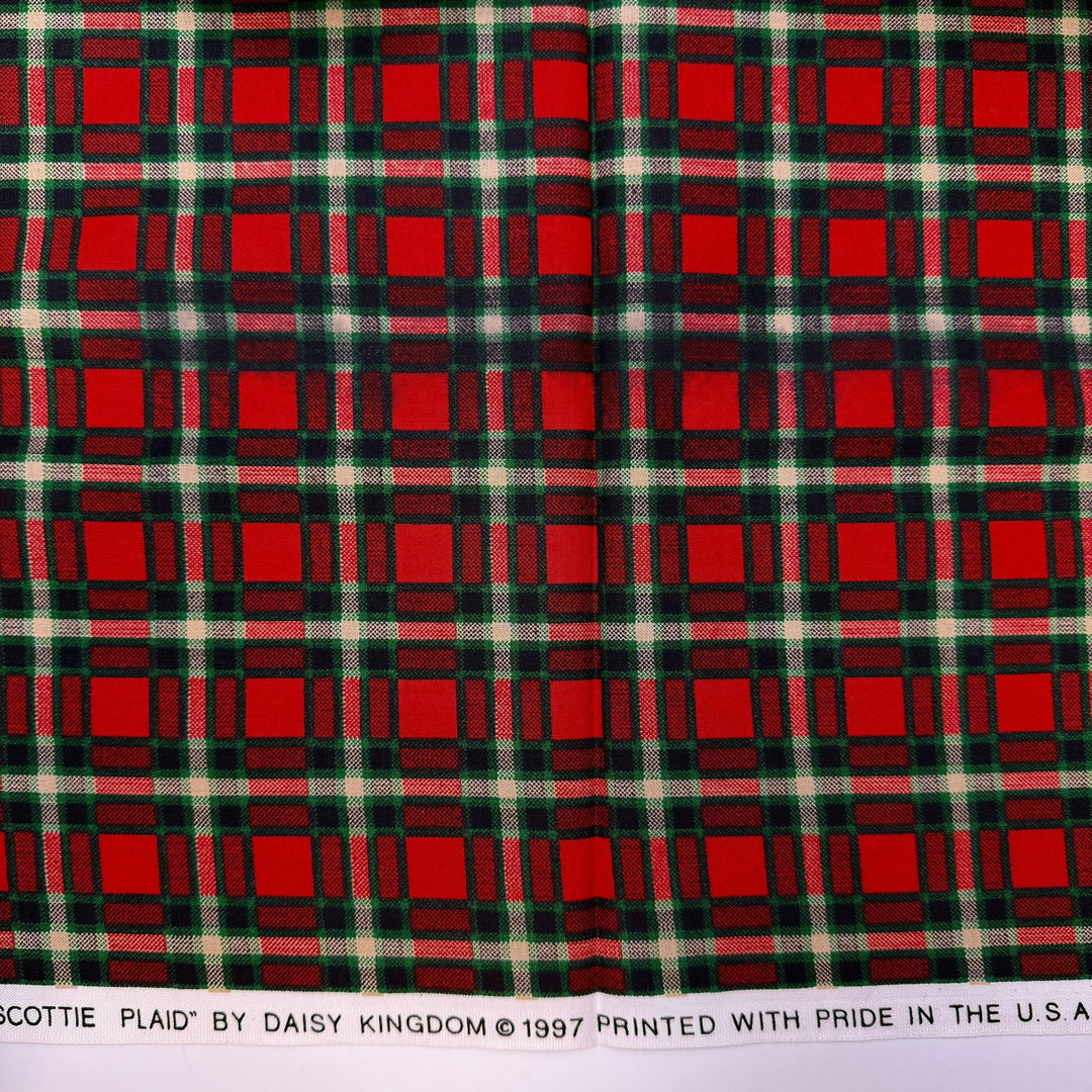 Lumberjack Exercise - Vintage Cotton Woven - Red/Green Plaid - 1.6M Bundle - True Deadstock fabric Fabric by private - Sustainable Textile | FABCYCLE