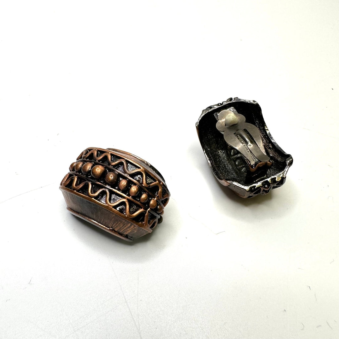 Metal Clip On Earrings Costume Jewelry - Dark Brass - Individual - True Deadstock supplies Fabric by private - Sustainable Textile | FABCYCLE