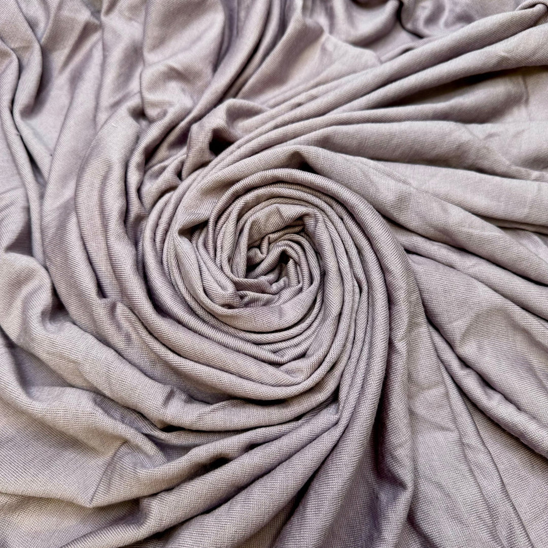 Missing A Pattern Piece - Wool Blend Knit - Light Grey/Pink - 2M Bundle - True Deadstock fabric Fabric by private - Sustainable Textile | FABCYCLE