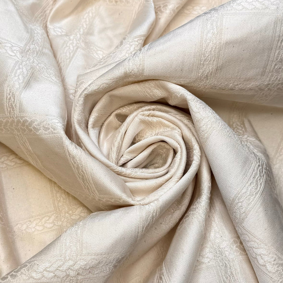 Mother Of Pearl - Cotton Woven - Light Cream/Pink Geometric - 2M Bundle - True Deadstock fabric Fabric by private - Sustainable Textile | FABCYCLE