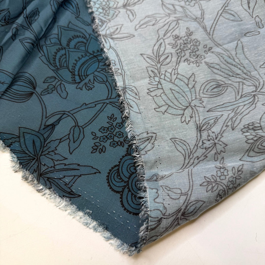 Parabola - Cotton Blend Woven - Dark Blue Floral - 2M Bundle - True Deadstock fabric Fabric by private - Sustainable Textile | FABCYCLE