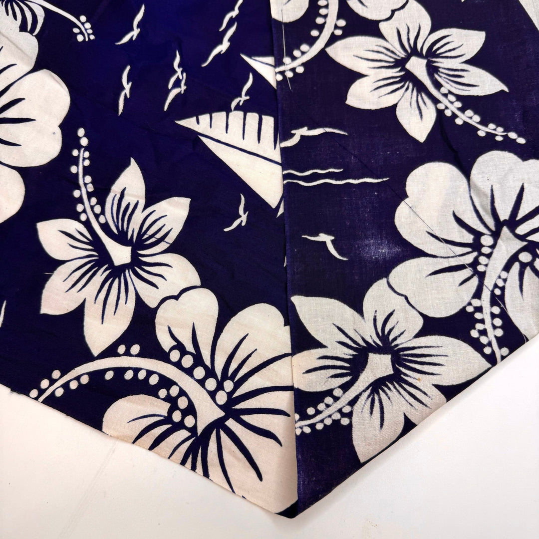 Picnic On The Beach - Cotton Woven - White/Navy Floral - 2.65M Bundle - True Deadstock fabric Fabric by private - Sustainable Textile | FABCYCLE