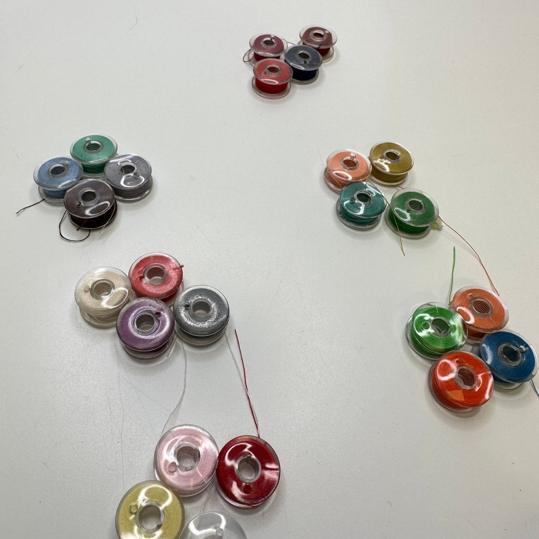 Multi Ribbon Bobbin Close (esc)