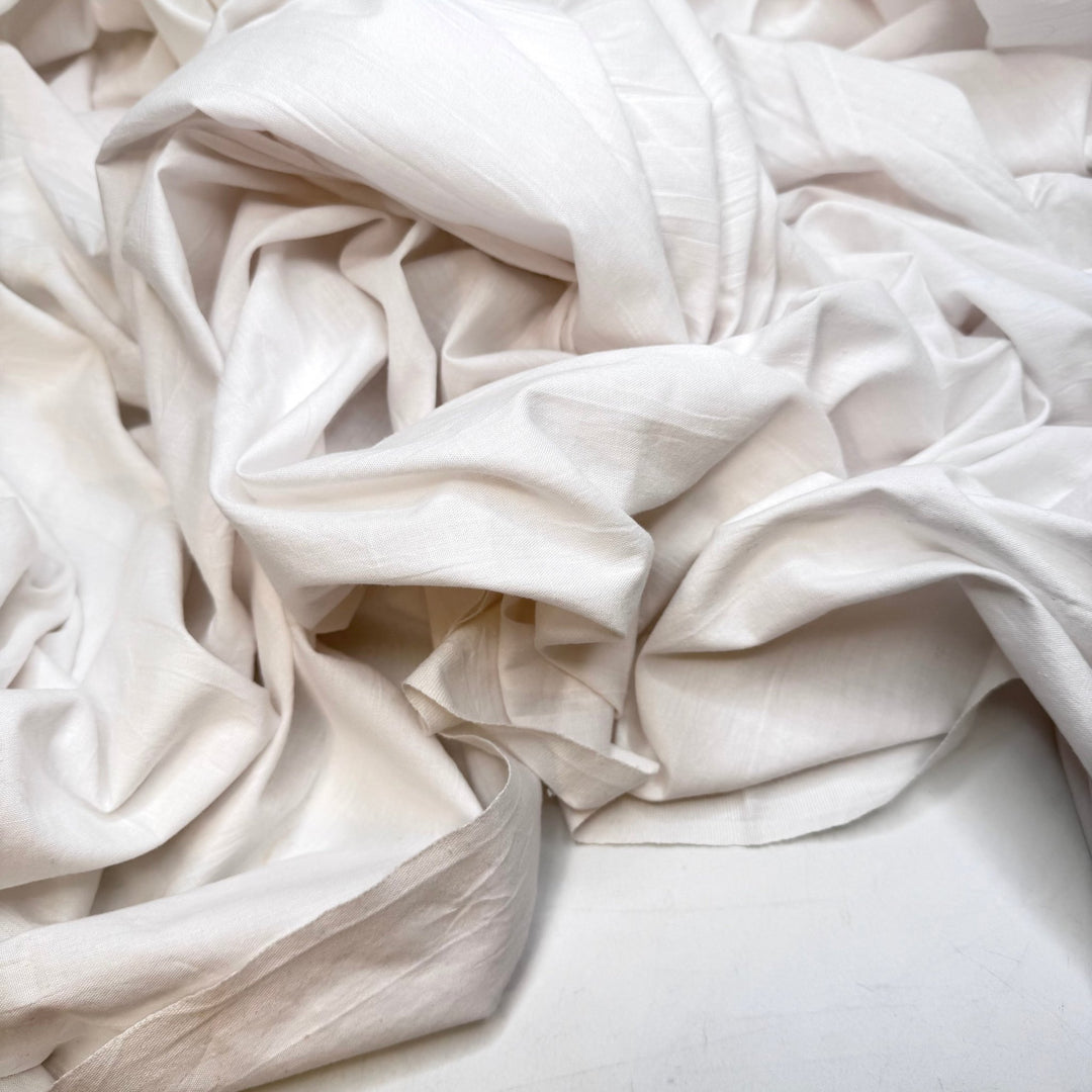 Quilters Never Quit - Cotton Woven - White - 2M Bundle - True Deadstock fabric Fabric by private - Sustainable Textile | FABCYCLE