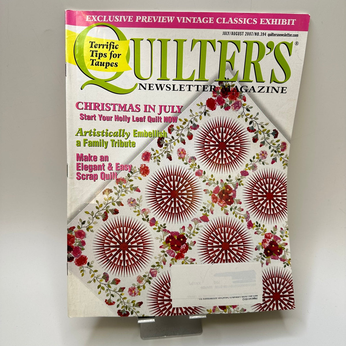 Quilters Newsletter July/August 2007 Books - Red - Individual - True Deadstock supplies Fabric by private - Sustainable Textile | FABCYCLE
