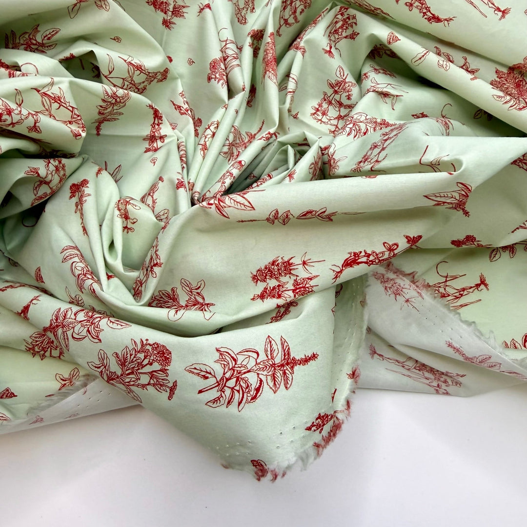 Quilting As Therapy - Cotton Woven - Light Green/Red Floral - 2.75M Bundle - True Deadstock fabric Fabric by private - Sustainable Textile | FABCYCLE