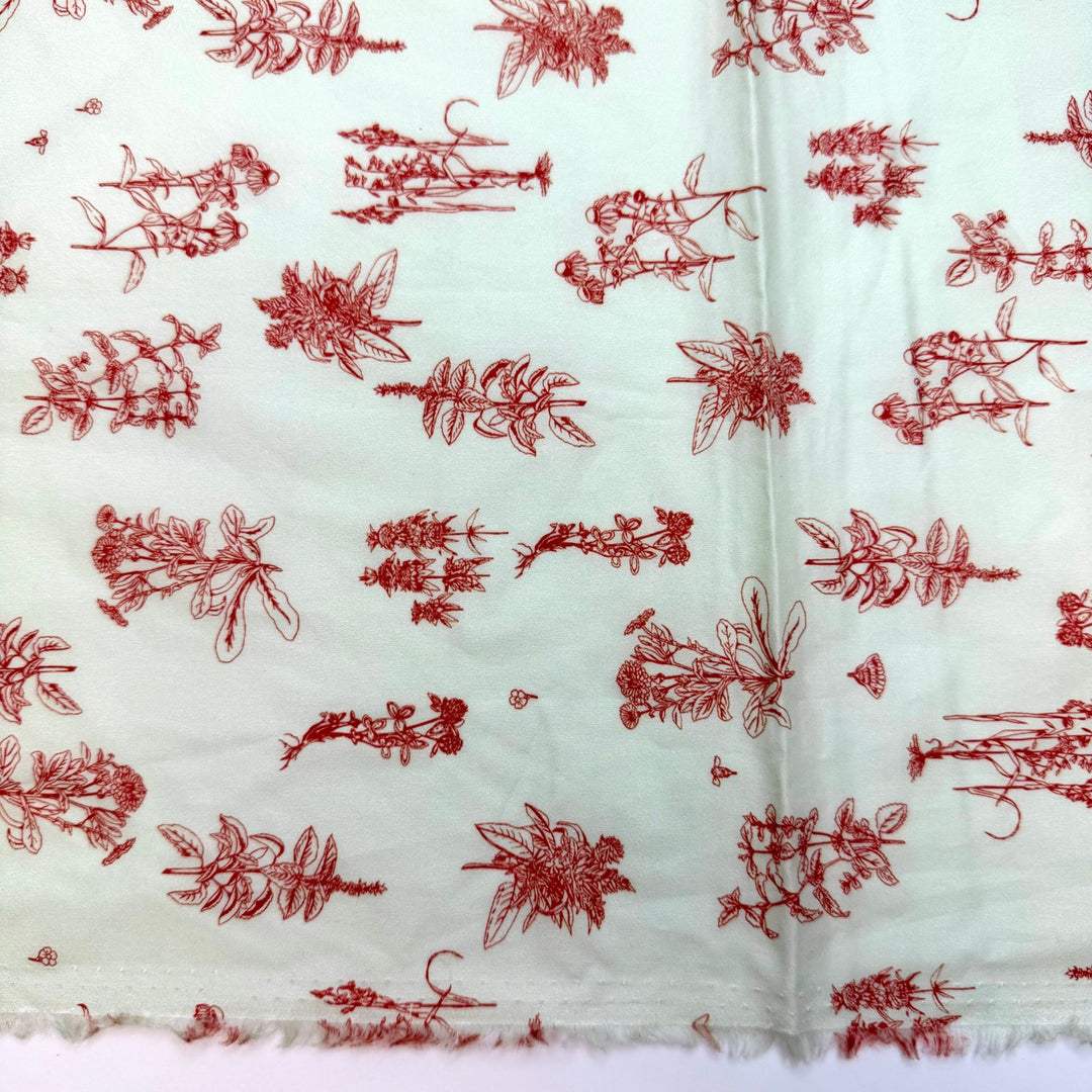 Quilting As Therapy - Cotton Woven - Light Green/Red Floral - 2.75M Bundle - True Deadstock fabric Fabric by private - Sustainable Textile | FABCYCLE