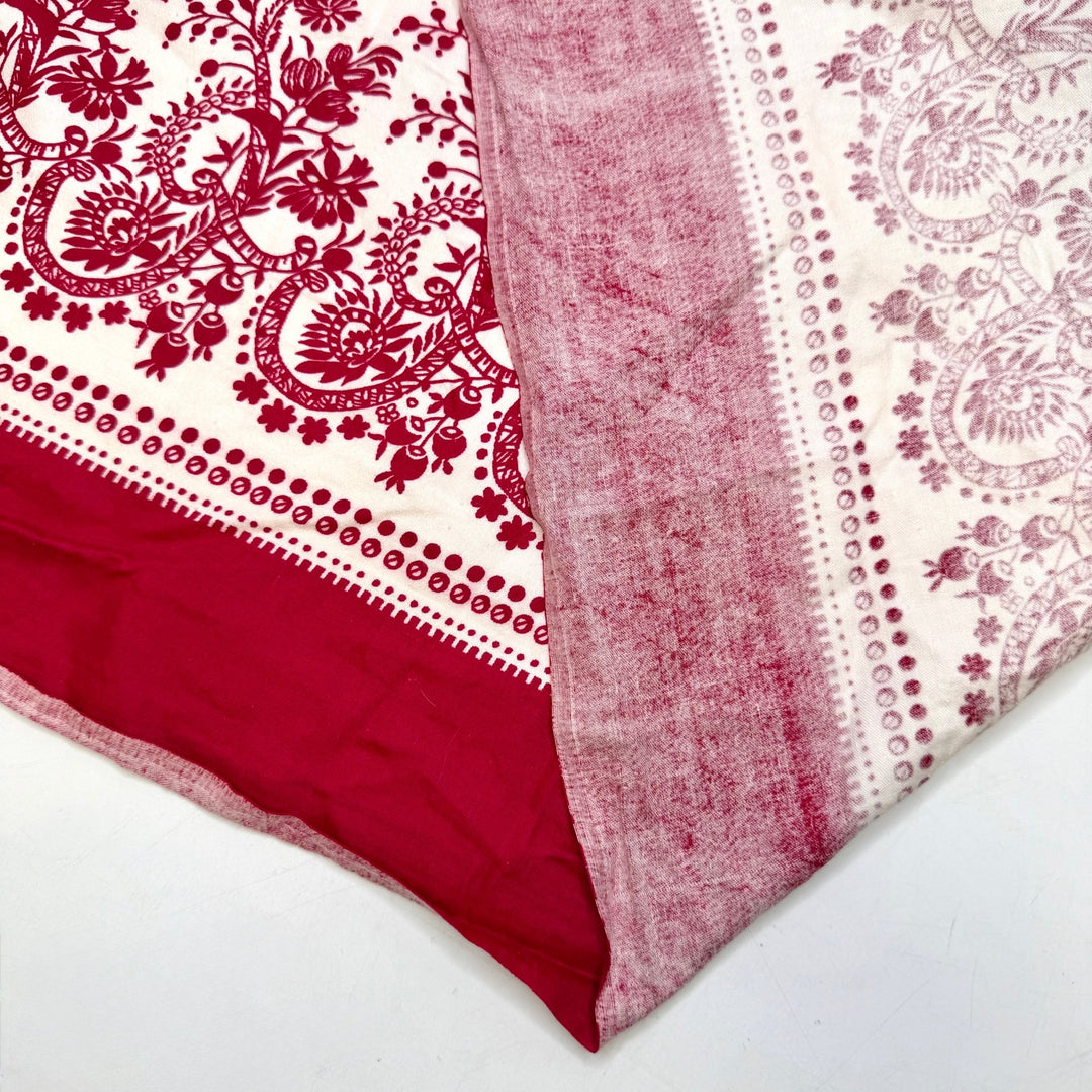 Quilting Fever - Vintage Cotton Woven - Dark White/Red Polka Dots - 3.75M Bundle - True Deadstock fabric Fabric by private - Sustainable Textile | FABCYCLE