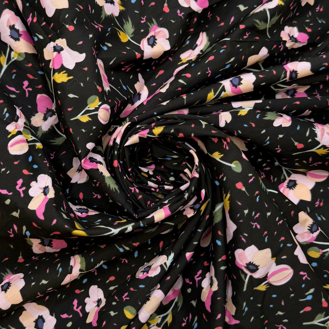 Quilting Is My Passion - Cotton Woven - Pink/Black Floral - 0.8M Bundle - True Deadstock fabric Fabric by private - Sustainable Textile | FABCYCLE