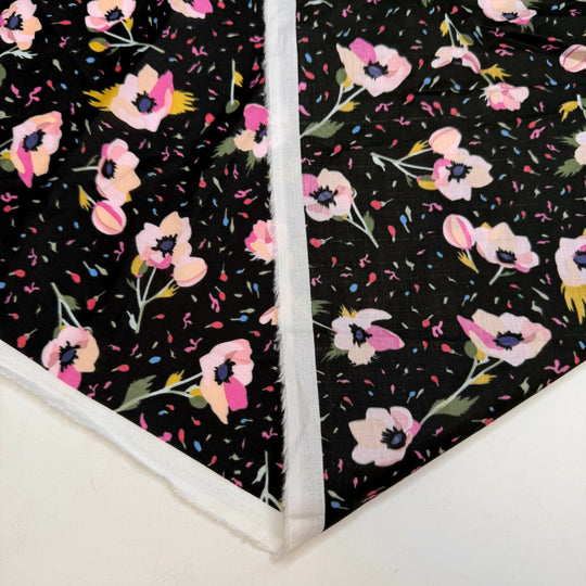 Quilting Is My Passion - Cotton Woven - Pink/Black Floral - 0.8M Bundle - True Deadstock fabric Fabric by private - Sustainable Textile | FABCYCLE
