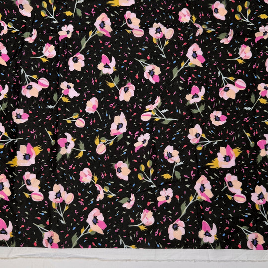 Quilting Is My Passion - Cotton Woven - Pink/Black Floral - 0.8M Bundle - True Deadstock fabric Fabric by private - Sustainable Textile | FABCYCLE