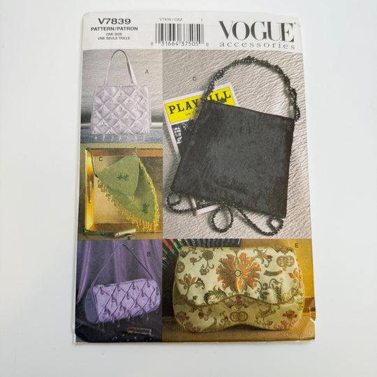 Sewing Pattern - Accessories - Vogue 7839 - True Deadstock supplies Fabric by private - Sustainable Textile | FABCYCLE