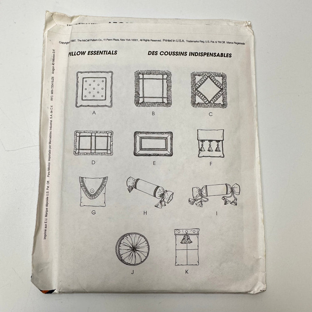 Sewing Pattern - Craft - McCall's 8661 - True Deadstock supplies Fabric by private - Sustainable Textile | FABCYCLE
