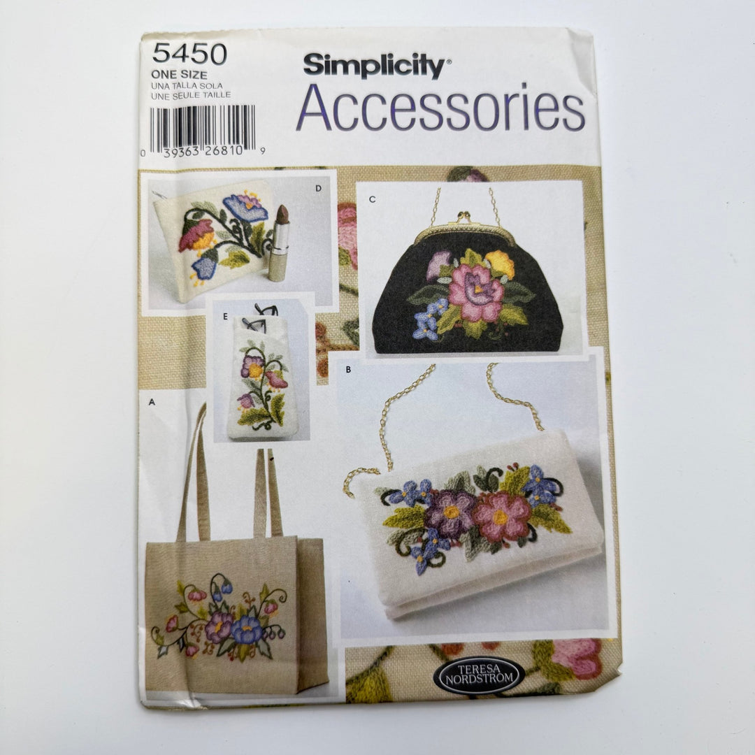 Sewing Pattern - Craft - Simplicity 5450 - True Deadstock supplies Fabric by private - Sustainable Textile | FABCYCLE