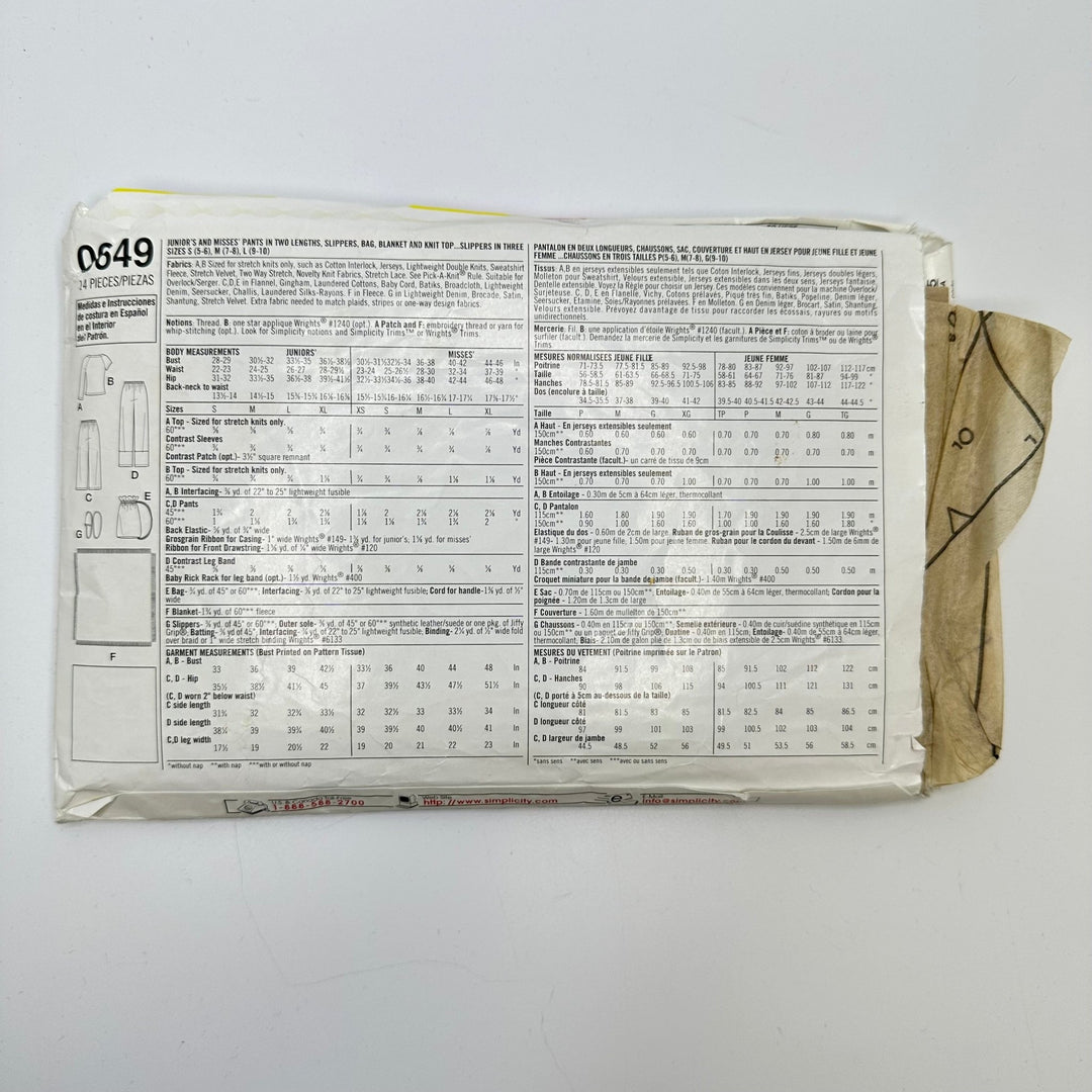 Sewing Pattern - Junior - Simplicity 0649 - True Deadstock supplies Fabric by private - Sustainable Textile | FABCYCLE