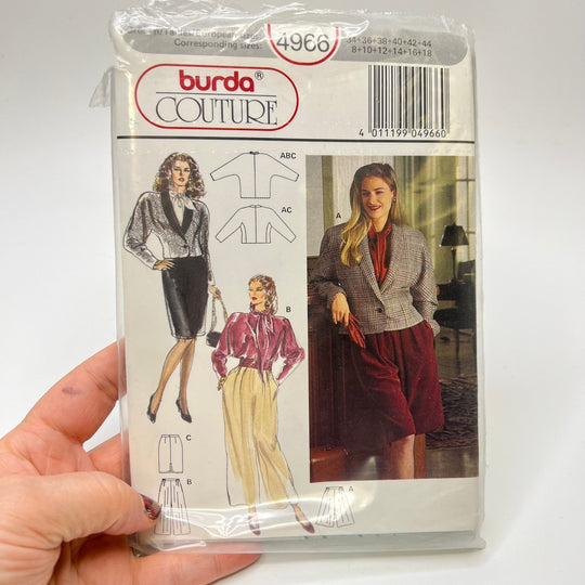 Sewing Pattern - Womenswear - Burda 4966 - True Deadstock supplies Fabric by private - Sustainable Textile | FABCYCLE