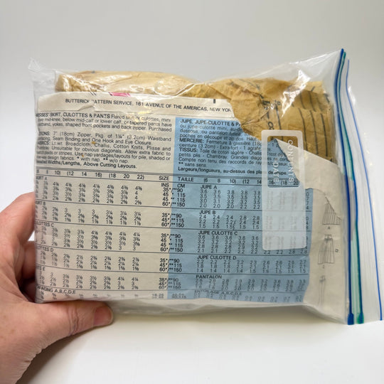 Sewing Pattern - Womenswear - Butterick 4657 - True Deadstock supplies Fabric by private - Sustainable Textile | FABCYCLE