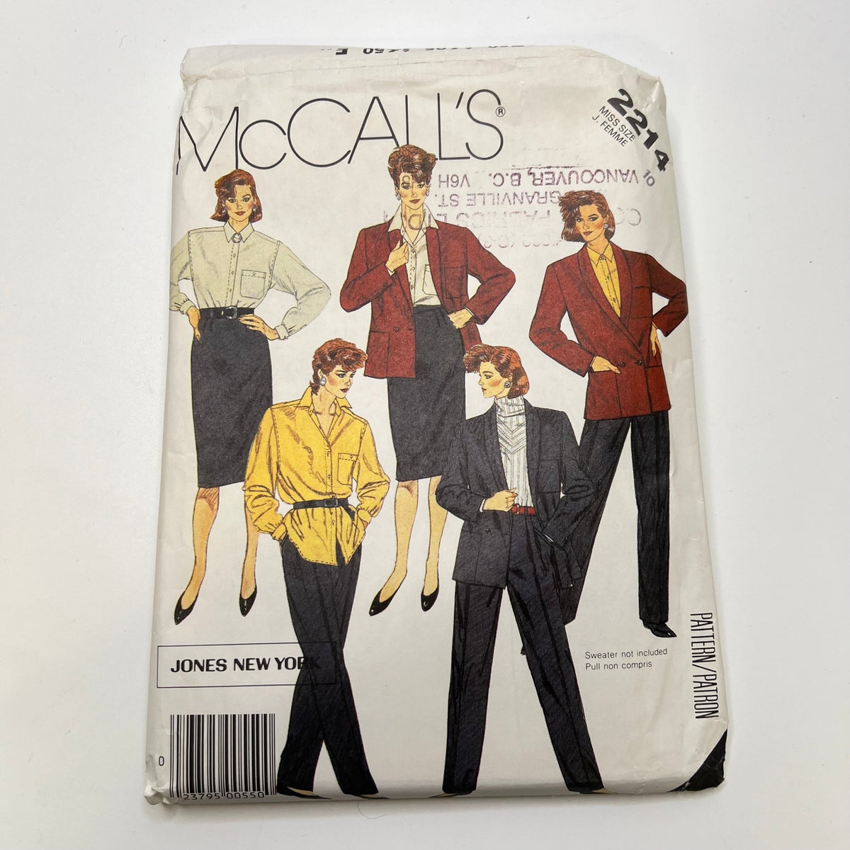 Sewing Pattern - Womenswear - McCall's 2214 - True Deadstock supplies Fabric by private - Sustainable Textile | FABCYCLE