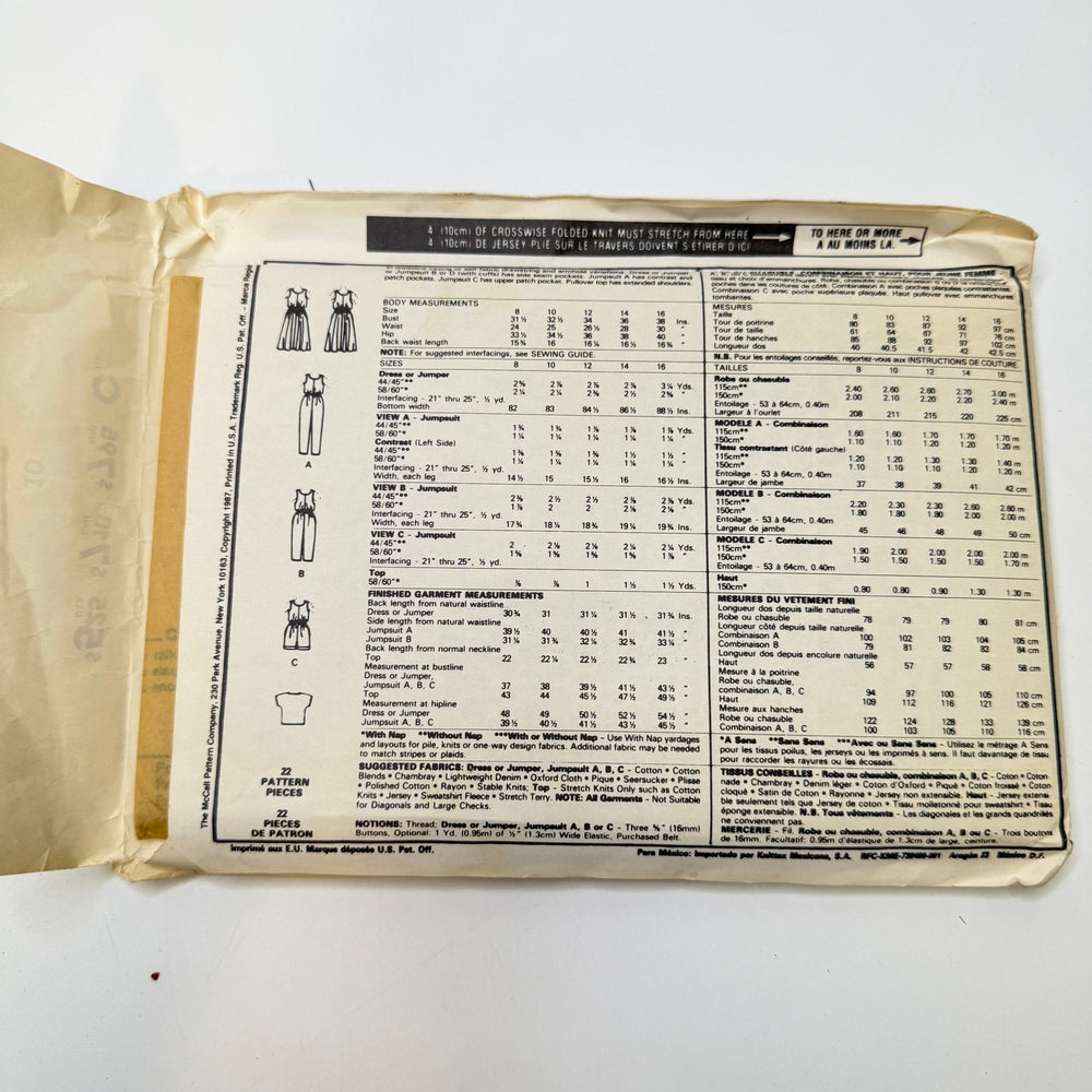Sewing Pattern - Womenswear - McCall's 3072 - True Deadstock supplies Fabric by private - Sustainable Textile | FABCYCLE
