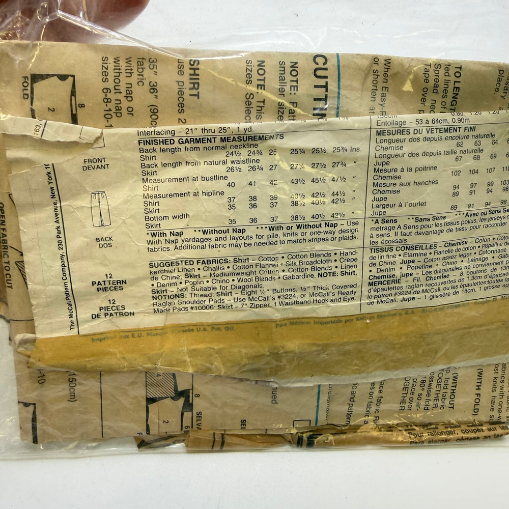 Sewing Pattern - Womenswear - McCall's 3802 - True Deadstock supplies Fabric by private - Sustainable Textile | FABCYCLE