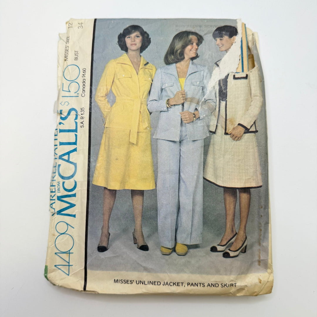 Sewing Pattern - Womenswear - McCall's 4409 - True Deadstock supplies Fabric by private - Sustainable Textile | FABCYCLE