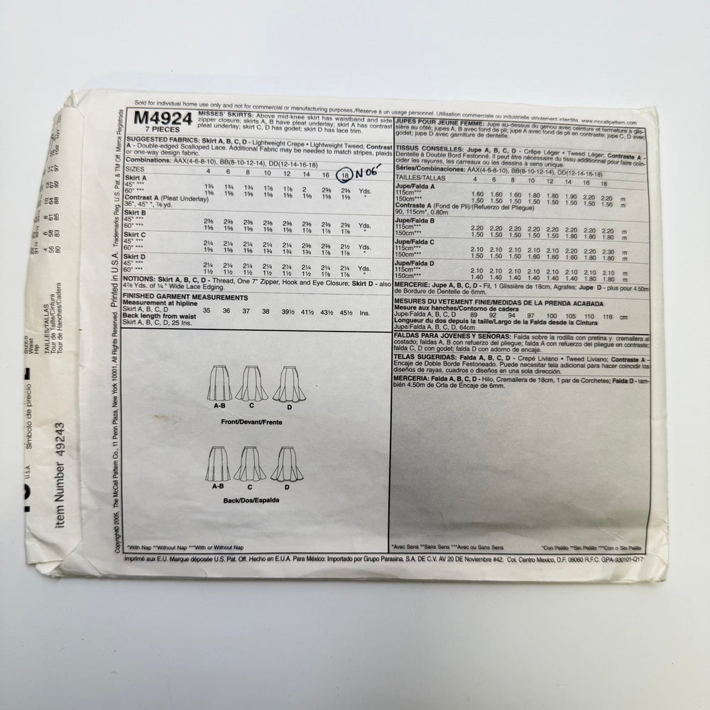 Sewing Pattern - Womenswear - McCall's 4924 - True Deadstock supplies Fabric by private - Sustainable Textile | FABCYCLE