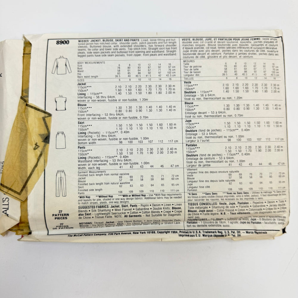 Sewing Pattern - Womenswear - McCall's 8900 - True Deadstock supplies Fabric by private - Sustainable Textile | FABCYCLE