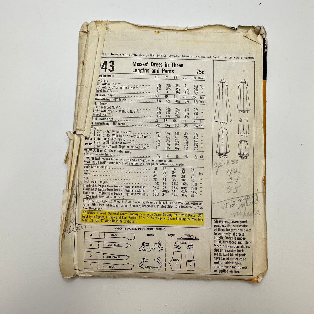 Sewing Pattern - Womenswear - McCall's 8943 - True Deadstock supplies Fabric by private - Sustainable Textile | FABCYCLE