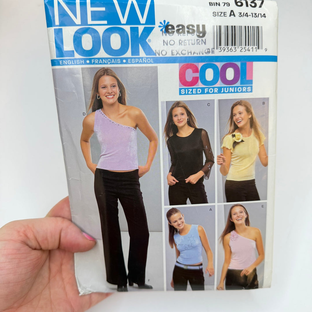 Sewing Pattern - Womenswear - New Look 6137 - True Deadstock supplies Fabric by private - Sustainable Textile | FABCYCLE