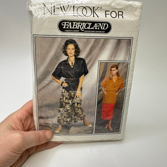 Sewing Pattern - Womenswear - New Look 6248 - True Deadstock supplies Fabric by private - Sustainable Textile | FABCYCLE