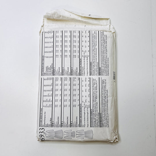 Sewing Pattern - Womenswear - New Look 6933 - True Deadstock supplies Fabric by private - Sustainable Textile | FABCYCLE