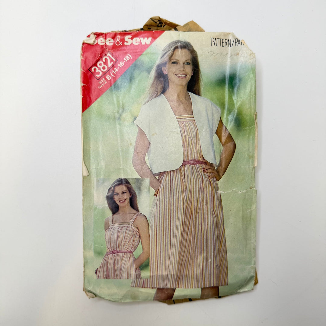 Sewing Pattern - Womenswear - See &amp; Sew 3821 - True Deadstock supplies Fabric by private - Sustainable Textile | FABCYCLE
