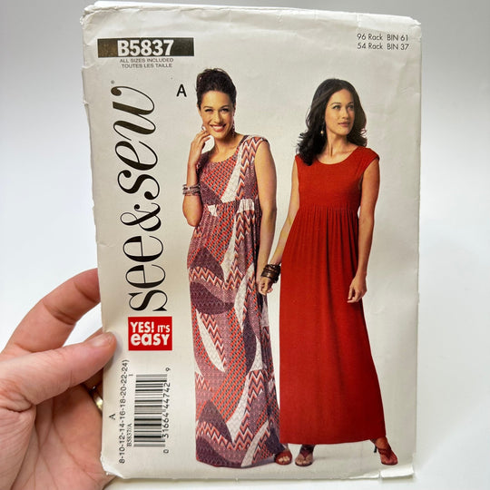 Sewing Pattern - Womenswear - See &amp; Sew 5837 - True Deadstock supplies Fabric by private - Sustainable Textile | FABCYCLE
