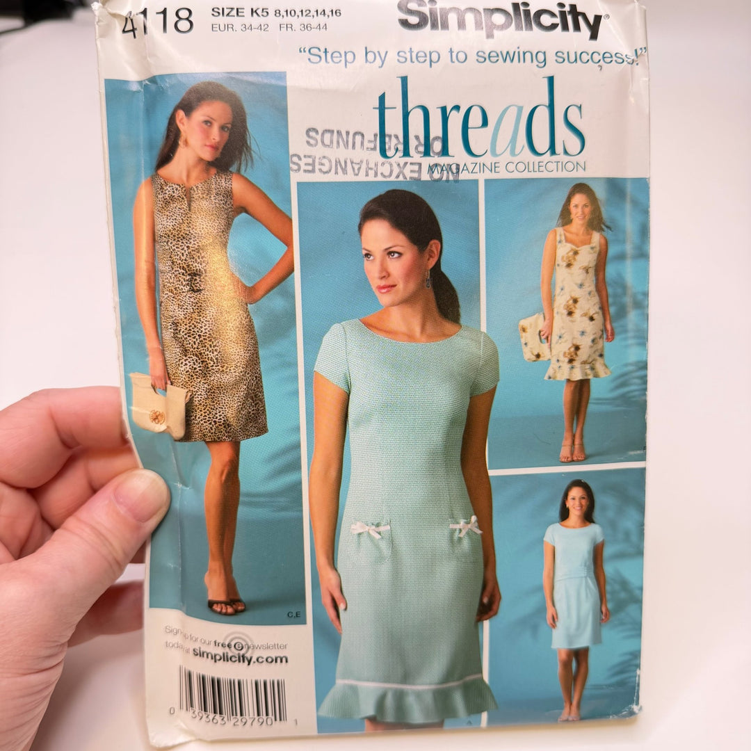 Sewing Pattern - Womenswear - Simplicity 4118 - True Deadstock supplies Fabric by private - Sustainable Textile | FABCYCLE
