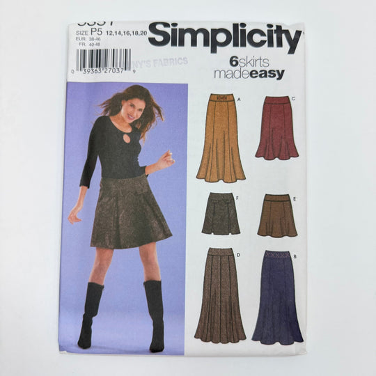 Sewing Pattern - Womenswear - Simplicity 5351 - True Deadstock supplies Fabric by private - Sustainable Textile | FABCYCLE