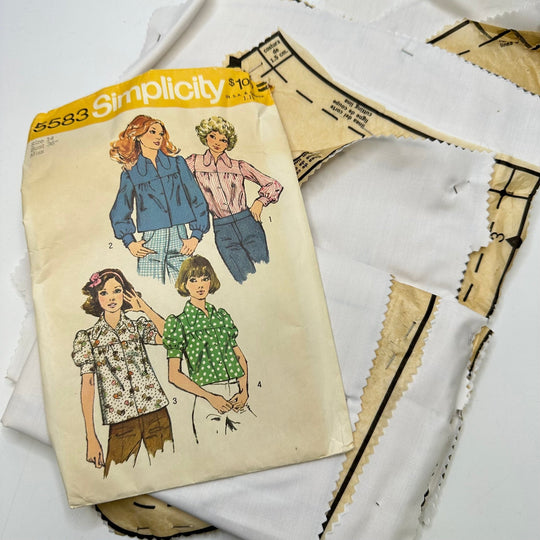 Sewing Pattern - Womenswear - Simplicity 5583 - True Deadstock supplies Fabric by private - Sustainable Textile | FABCYCLE
