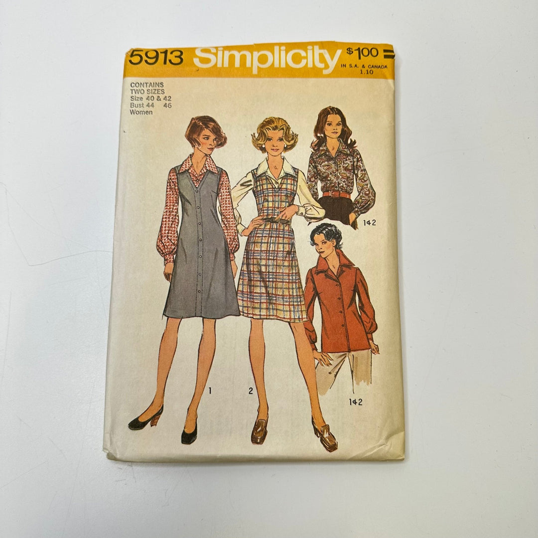 Sewing Pattern - Womenswear - Simplicity 5913 - True Deadstock supplies Fabric by private - Sustainable Textile | FABCYCLE
