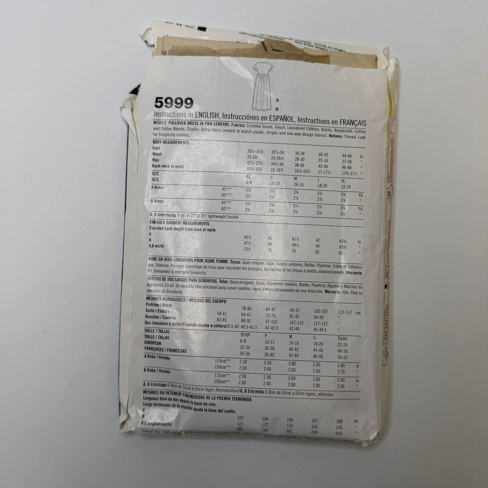 Sewing Pattern - Womenswear - Simplicity 5999 - True Deadstock supplies Fabric by private - Sustainable Textile | FABCYCLE