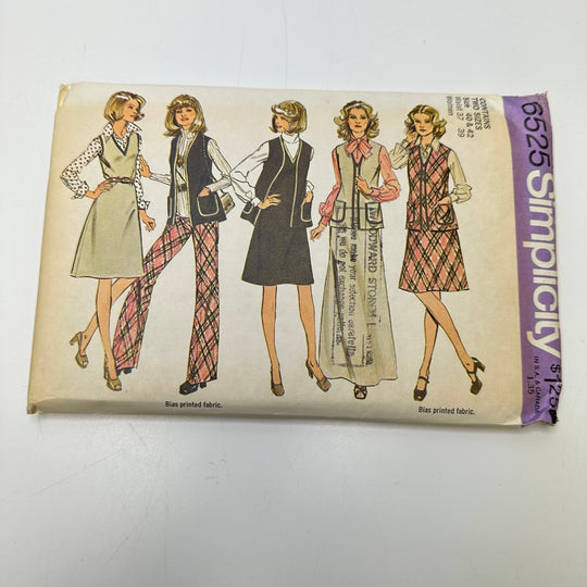 Sewing Pattern - Womenswear - Simplicity 6525 - True Deadstock supplies Fabric by private - Sustainable Textile | FABCYCLE