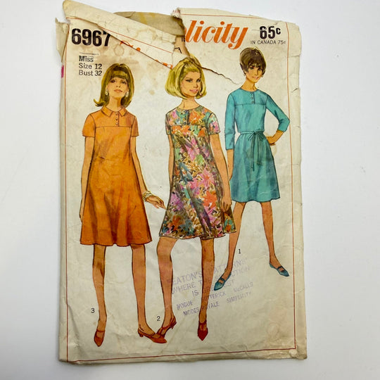 Sewing Pattern - Womenswear - Simplicity 6967 - True Deadstock supplies Fabric by private - Sustainable Textile | FABCYCLE