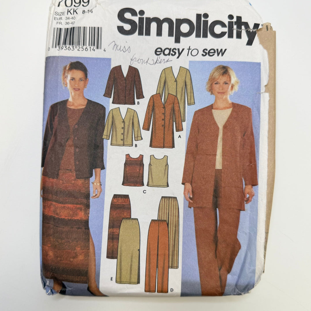 Sewing Pattern - Womenswear - Simplicity 7099 - True Deadstock supplies Fabric by private - Sustainable Textile | FABCYCLE